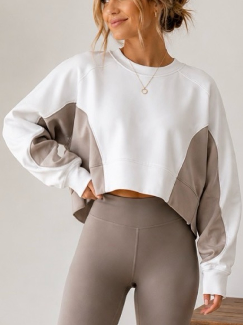 YPB Abercrombie neoKNIT Colorblock Oversized Cropped Sweatshirt Medium